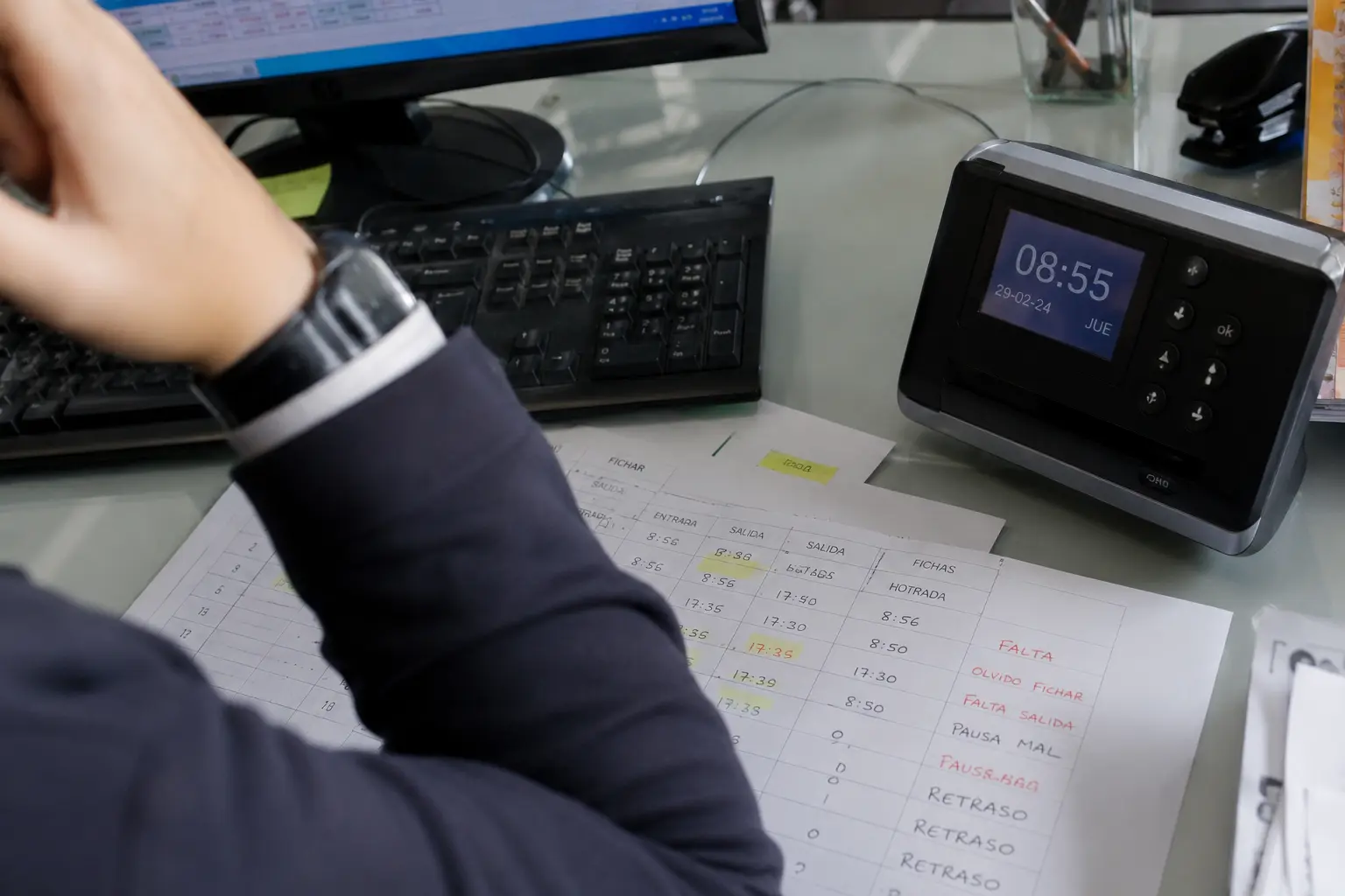 Errores frecuentes en el control horario y cómo evitarlos